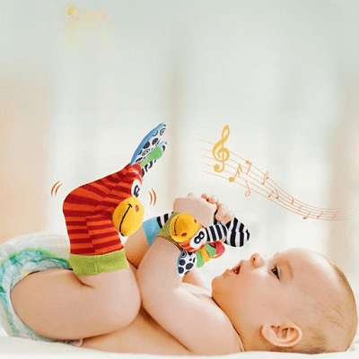 Hochet-bebe-ensemble-4-jouets-sensoriel-bébé