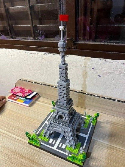 Jeu de construction - Tour Eiffel - 3585 pièces