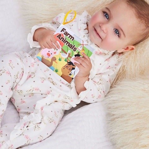 livre-pour-enfant​-Montessori-tissu-bébé