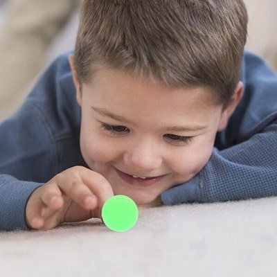 Balle rebondissante - Effet lumineux fluorescent captivant dans l'obscurité