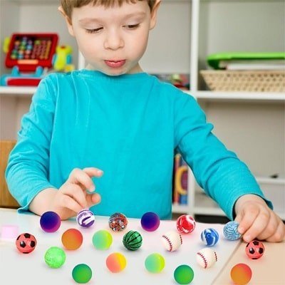 jeu-enfant-balle-rebondissante-haute-performance-favorise-développement