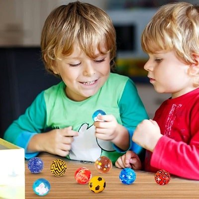 balle-rebondissante​-jeu-social-sportif