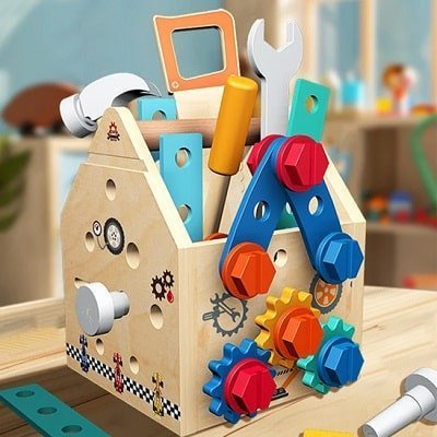 boîte-à-outils-jeu-de-construction-montessori